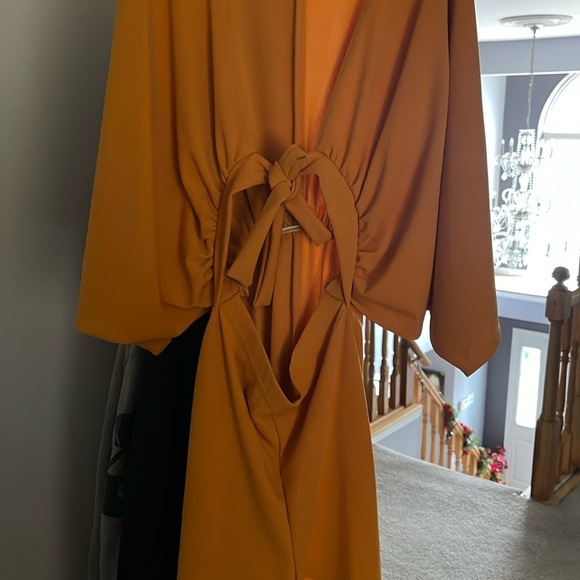 Romper - Picture 1 of 4